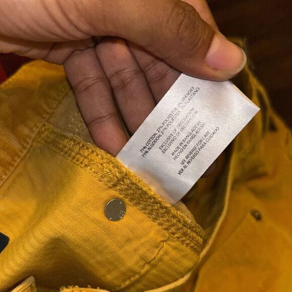 New Gap Shorts - Picture 4 of 4